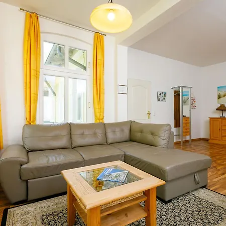 Sonnenblume By Interhome Lägenhet